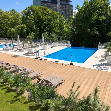 S&s Nadmorskie Tarasy D302 *